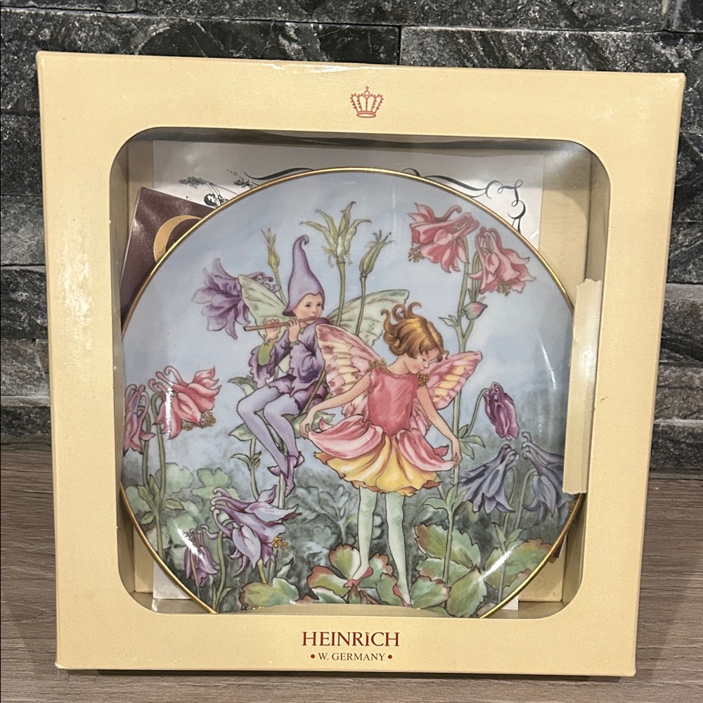 Heinrich “The Columbine Fairy”🧚 Collectible Plate w/‎ Signature and Certificate